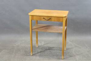 Sängbord i teak