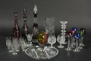 Iittala Timo Sarpaneva, Orrefors Erika Lagerbielke m.m. Samling karafler, stage, vase m.m. 26
