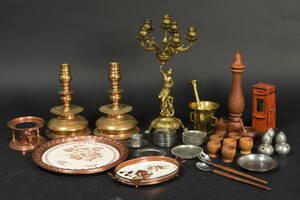 Samling messing, kobber m.m. bl.a. stager m.m., 1900-tallet