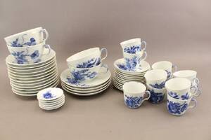 Te och kaffeservis Royal Copenhagen Blå Blomst 49 delar