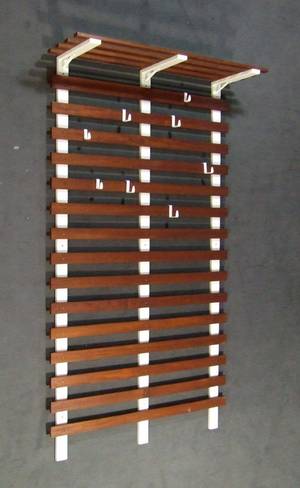 Garderobe, Teak