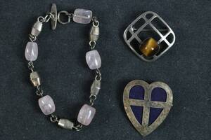 ARMBAND, samt broscher 2 st, silver samt silver och nysilver