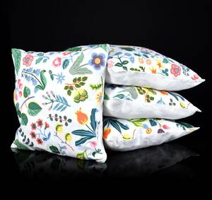Kuddar i Josef Frank-tyg Mille Fleur 1900-tal 4 st
