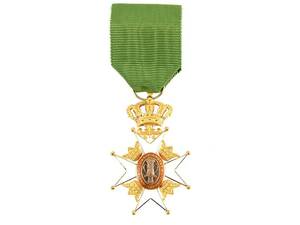 RIDDARTECKEN, 18K