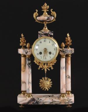 Bordspendyl, gustaviansk stil, 1900-talets första hälft