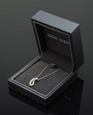 Georg Jensen, Infinity, halskæde med brillantvedhæng