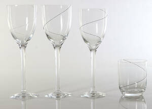 KOSTA BODA, GLASSERVISDELAR, 17 ST
