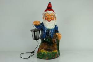 TOMTE med lykta, glasfiber