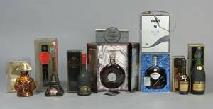 Samling cognac bl.a. Renault, La Fayette m.m., alle i org. æsker 7