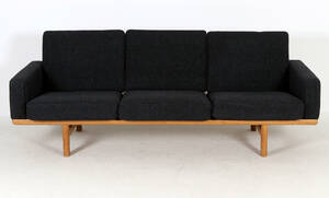 HANS J WEGNER, SOFFA