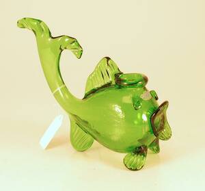 STOCKHOLMS GLASBRUK SKANSEN TURE BERGLUND VAS I FORM AV EN FISK, HÖ 17 CM