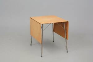 Bord, Modell 3601, Arne Jacobsen