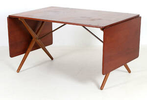 HANS J WEGNER, MATBORD MED KLAFFAR