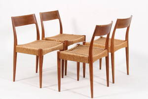 Arne Hovmand Olsen, 4 stole af teak med flet, Mogens Kold 4