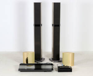 BANG OLUFSEN, STEREOANLÄGGNING