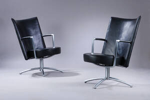 Johannes Foersom Peter Hjort-Lorentzen. Et par Partner Lounge-chair kontorstol, model EJ-70, stor model. 2