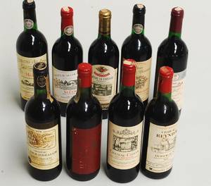 Ni flasker fransk vin 9