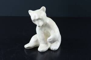 VICKE LINDSTRAND, figurin, UE