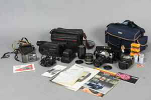 Canon AE-1 Program kamera med objektiver tilbehør
