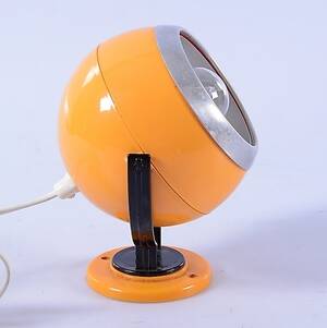 VÄGGLAMPA, orange plast. E.S Horn, AalestrupHh.