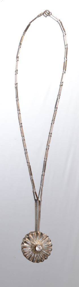 HALSBAND