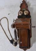 VÄGGTELEFON.