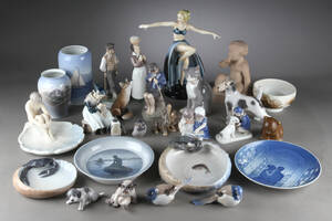 Royal Copenhagen, Bing Grøndahl, Dahl Jensen. Samling figurer mm. i porcelæn 27