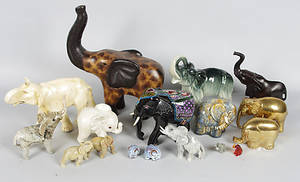 PORSLINSFIGURER, elefanter, olika material och fabrikat.