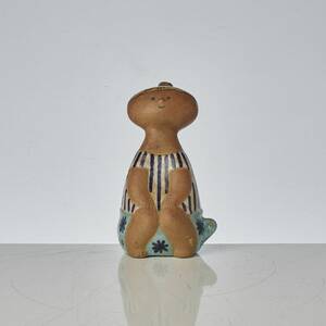 Figurin, Lisa Larson f. 1931