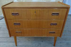 Retro byrå med 3st lådor B65