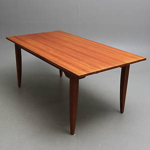MATBORD, Naver Collection, Design Søren Nissen Ebbe Gehl, Gramrode Möbelfabrik Danmark.