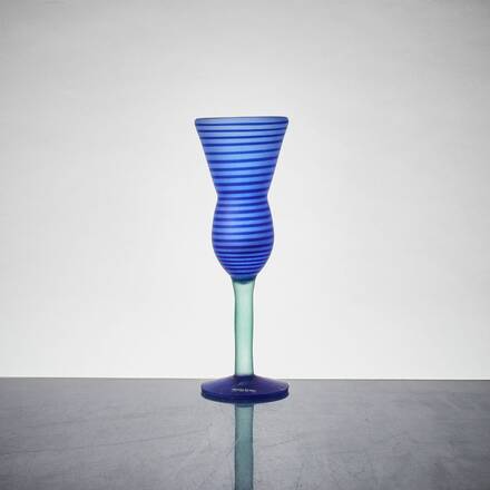 Kosta Boda Vase Madagascar Par Gunnel Sahlin – Bleu, Verre Soufflé