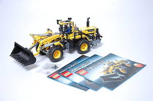 LEGO, TECHNIC, motoriserad, Frontlastare med belysning,, modell, 8265.