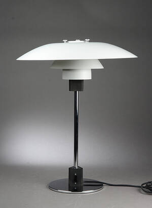 Poul Henningsen. PH 43 bordlampe