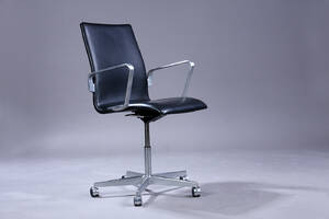Arne Jacobsen. Oxford kontorstol, Red Label, 2007