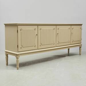 Sideboard, Gustaviansk stil. Längd 200 cm. Djup 43 cm