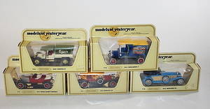 SAMLARLEKSAK, Matchbox modelsof yesterday, bilar, 5 stycken.