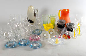 En samling glas, 43 delar