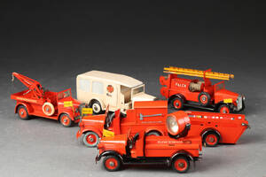 Tekno. En samling modelbiler af blik 5