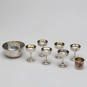 PARTI SILVER, 8 delar, skål, bägare mm, total vikt 310 gram.