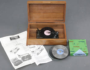 Vintage Thorens Music Box AD30W 2