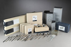 Georg Jensen. Samling lysestager, bestikdele m.m. 33