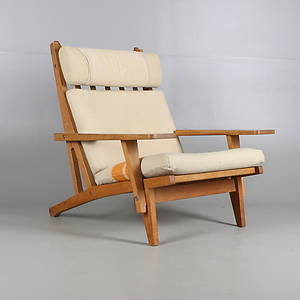 HANS J. WEGNER. Fåtölj, Getama, Danmark, ek, modellnummer GE 375.