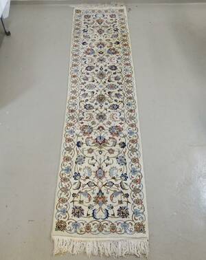 Gallerimatta, orientmatta, 385 cm lång