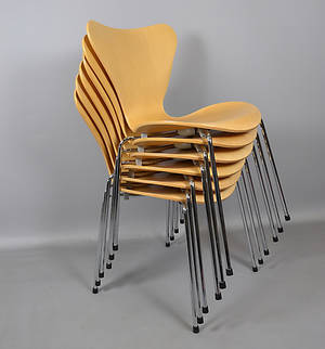 ARNE JACOBSEN. STOLAR, 6 ST, MODEL 3107.