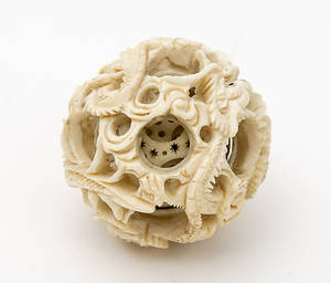 WUNDERKUGEL CHINESISCHER BALL,gedrechselt,China, frühes 20. Jh.