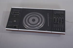 SKIVSPELARE,Bang Olufsen. Beocenter 2002.