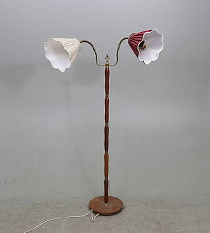 GOLVLAMPA, 1900-talets mitt.