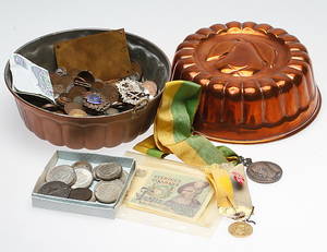 MYNT OCH MEDALJER, bland annat Sverige.