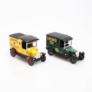 LEKSAKSBILAR, 2 st, Talbot Van Ford Modell T Lesney, England.